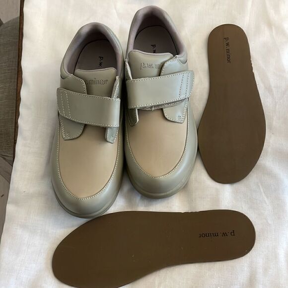 P.W. MINOR CLAY TAUPE LEATHER COMFORT SHOES.  NEW - Picture 8 of 11
